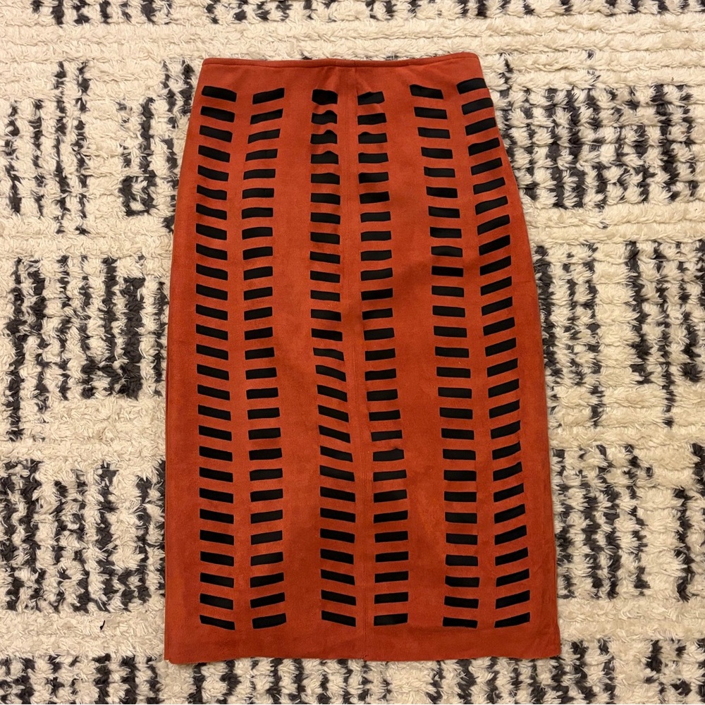 Burnt Orange and Black Patterned Pencil Skirt - Picture 4 of 9